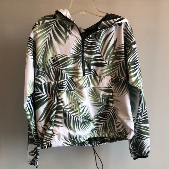 Windbreaker - Picture 2 of 5